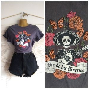 Cropped Dia de los Muertos Graphic Tee, Size XS